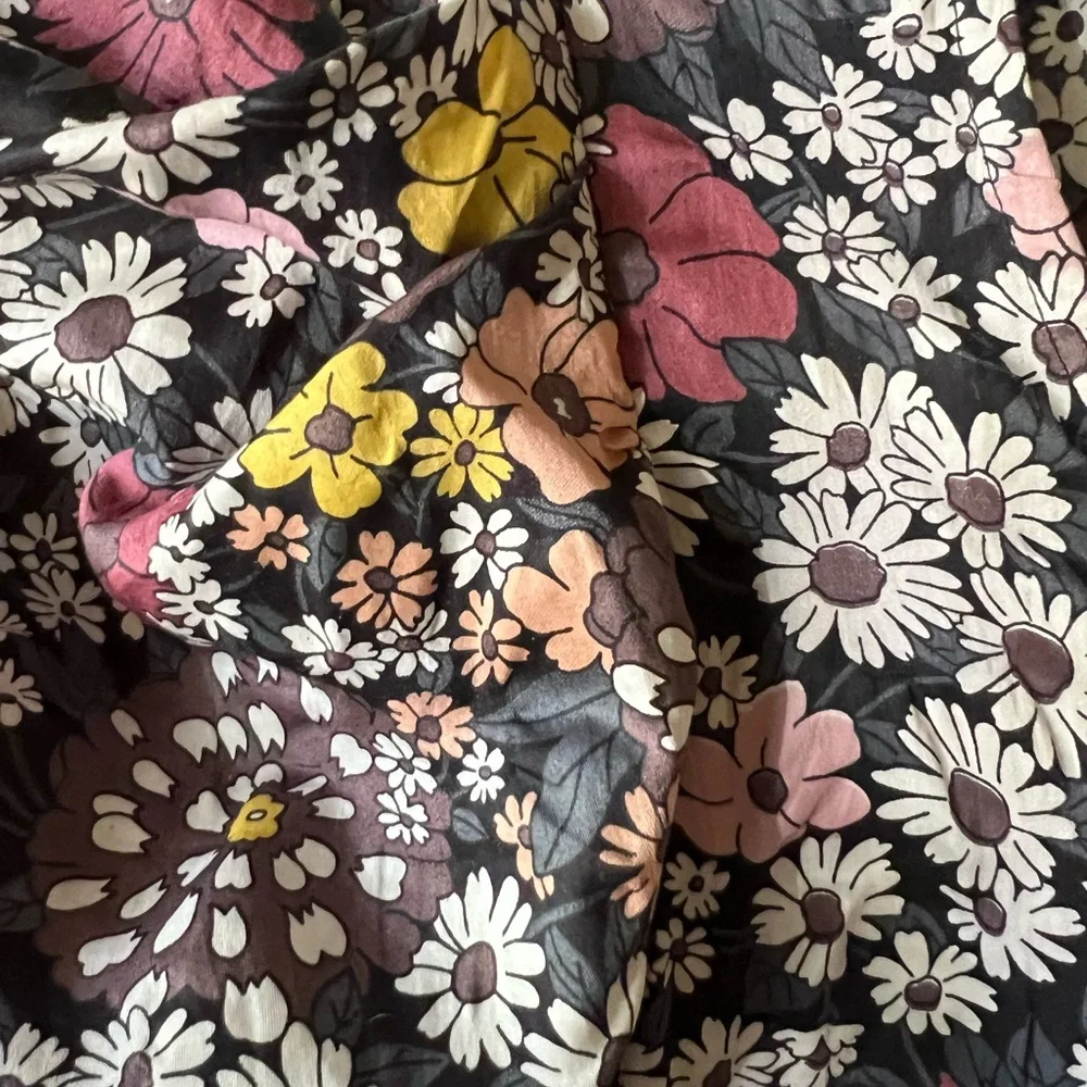 Sea New York Black Floral Dress Puff Sleeveeve Midi Length. Tiered skirt. Small. - Picture 3 of 6